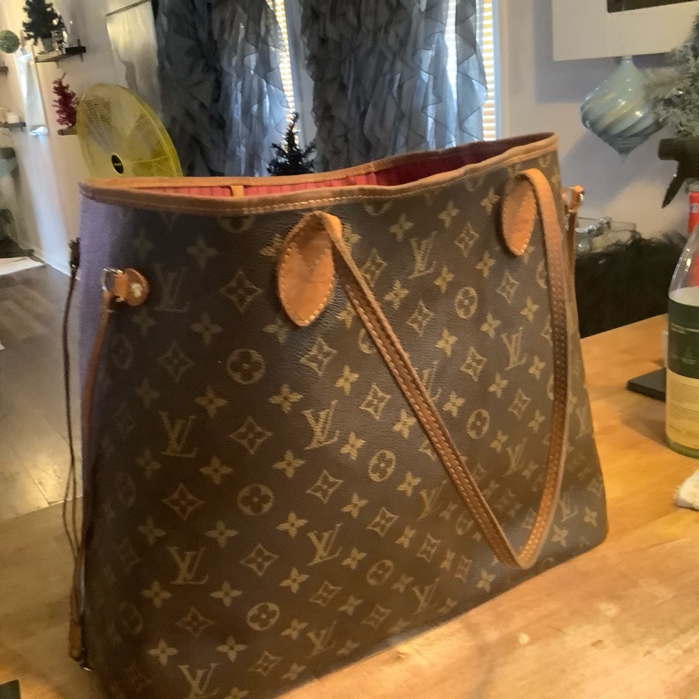 Louis Vuitton neverfull mm